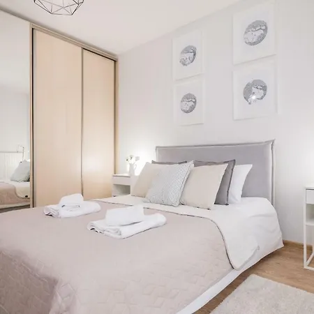 Jaktorowska Exquisite Studio